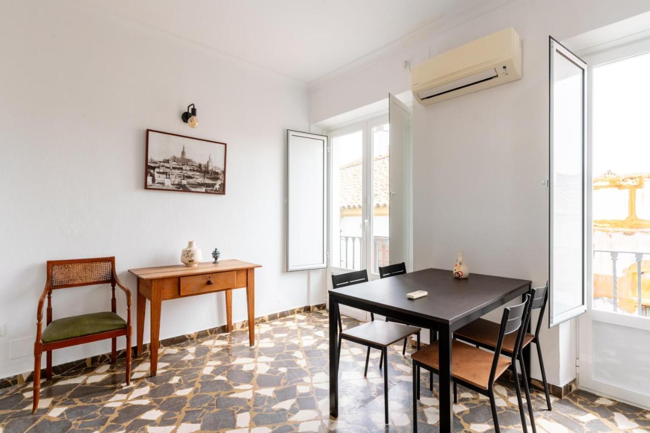 סביליה Aoa Conde De Ibarra Apartment מראה חיצוני תמונה