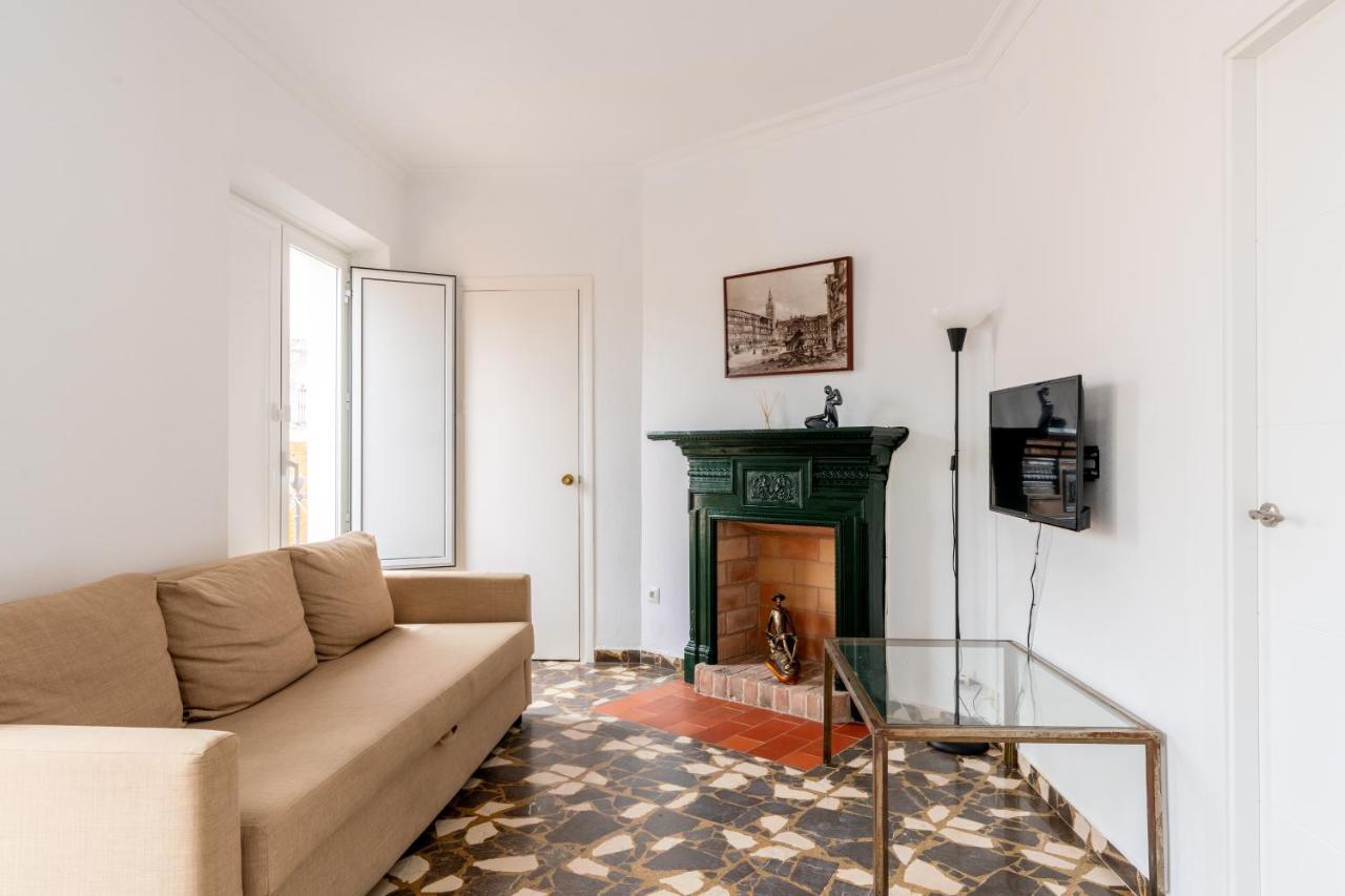 סביליה Aoa Conde De Ibarra Apartment מראה חיצוני תמונה